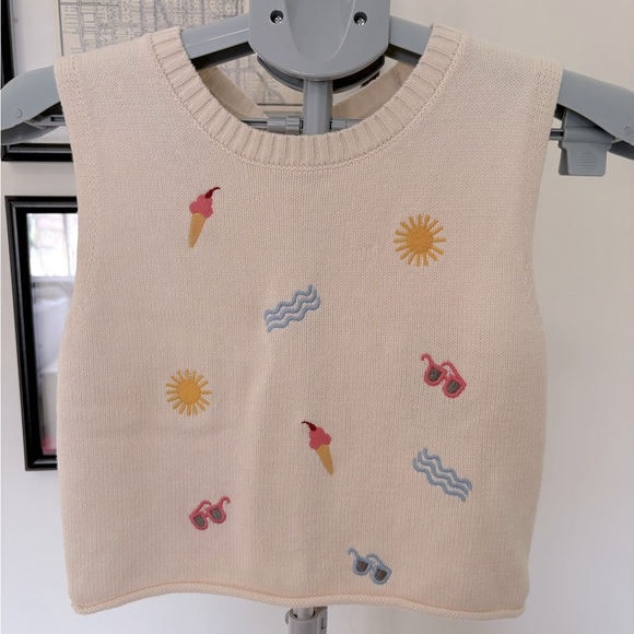 Bouffants and Broken Hearts Sleeveless Knit Top with Fun Embroidery, Small, NWT - Picture 1 of 11